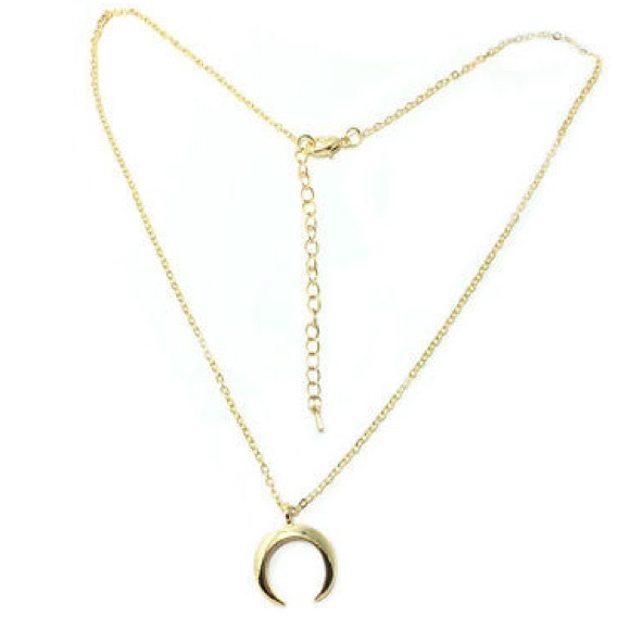 Dainty Horn Moon Necklace (Gold or Silver) - Picture 6 of 6